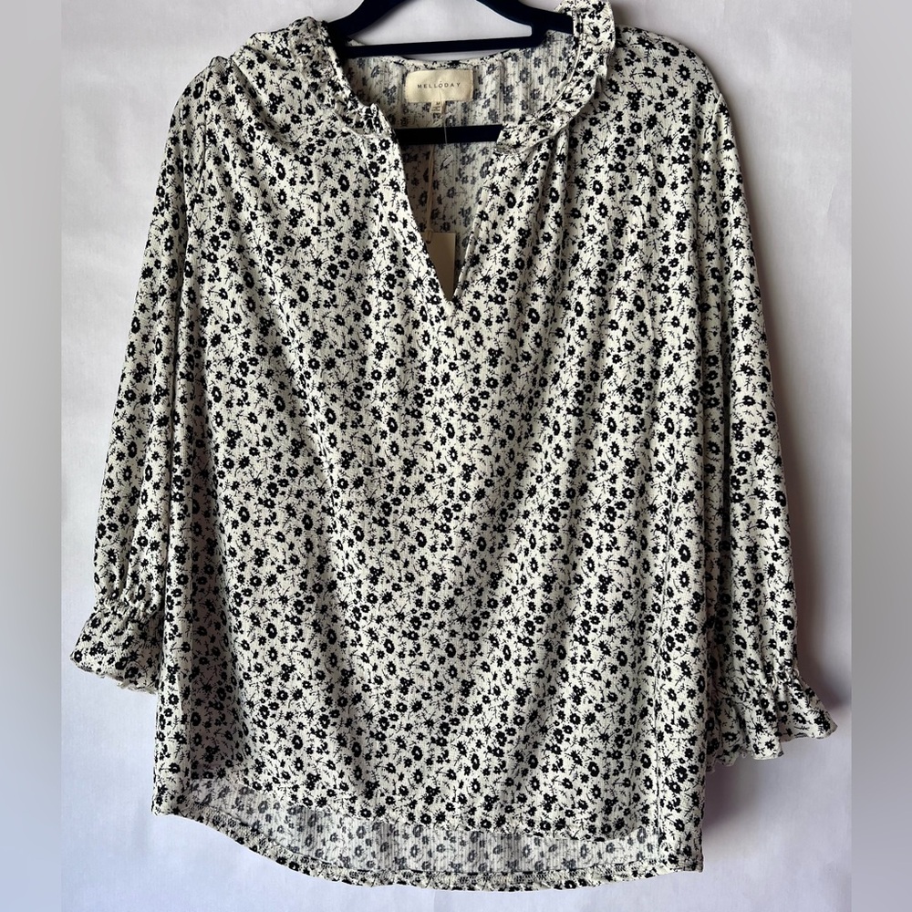 Melloday Floral Black and White Blouse size M